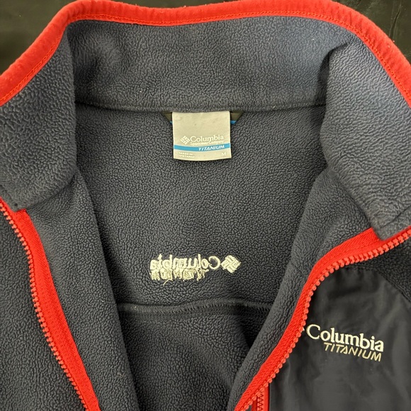Columbia zip up sweater - Picture 4 of 4